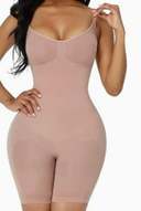 Elegant Contouring Shapewear Bodysuit with Lift Enhancement